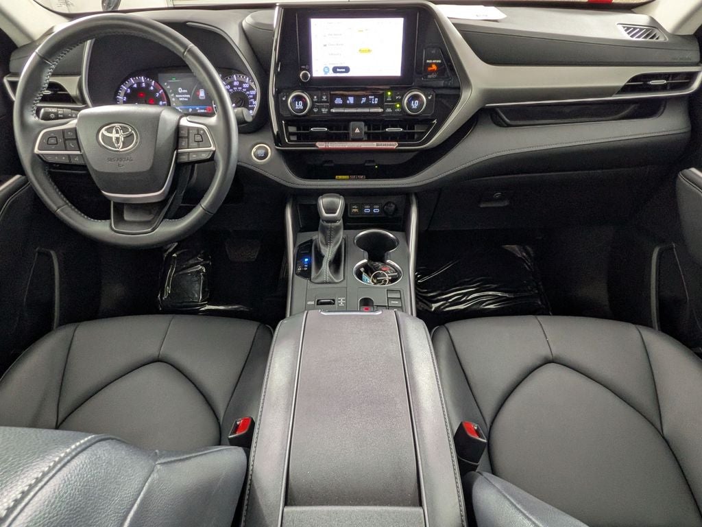 2025 Toyota Highlander XLE