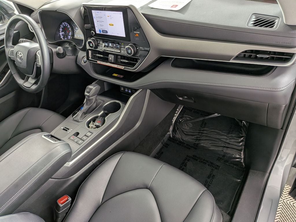 2025 Toyota Highlander XLE