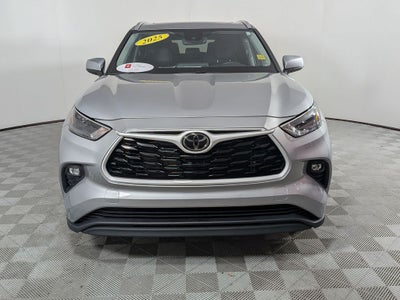 2025 Toyota Highlander XLE