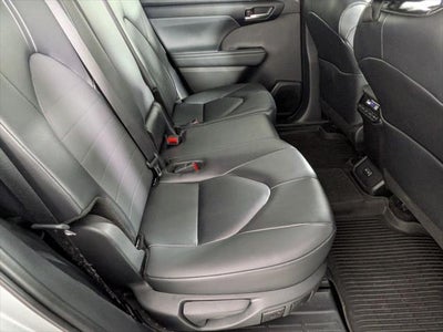 2025 Toyota Highlander XLE