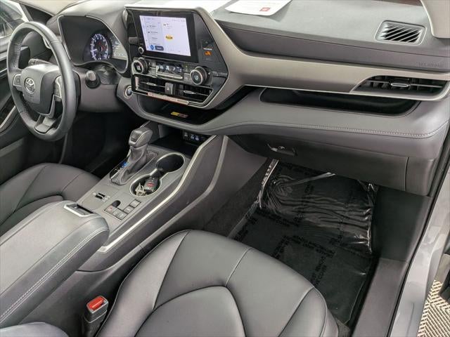2025 Toyota Highlander XLE