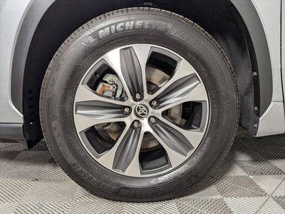 2025 Toyota Highlander XLE