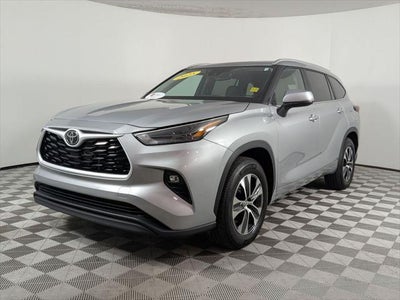 2025 Toyota Highlander XLE
