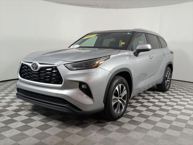 2025 Toyota Highlander XLE