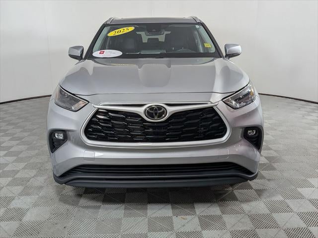 2025 Toyota Highlander XLE