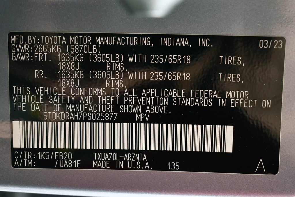 2023 Toyota HIGHLANDER LE