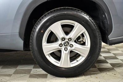 2023 Toyota HIGHLANDER LE