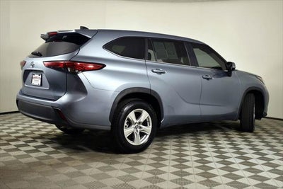 2023 Toyota HIGHLANDER LE