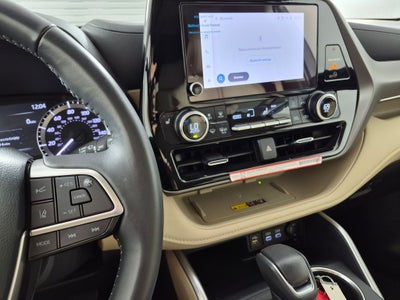 2025 Toyota Highlander XLE