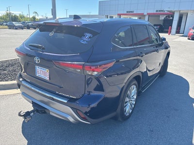 2025 Toyota Highlander Platinum