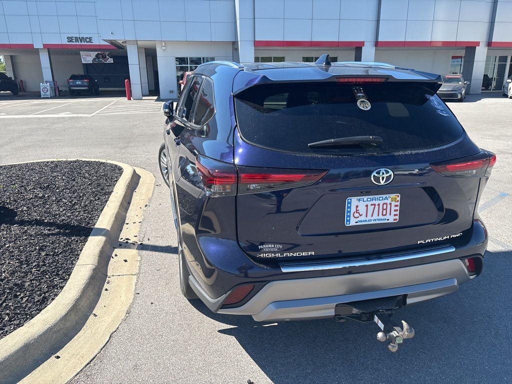 2025 Toyota Highlander Platinum