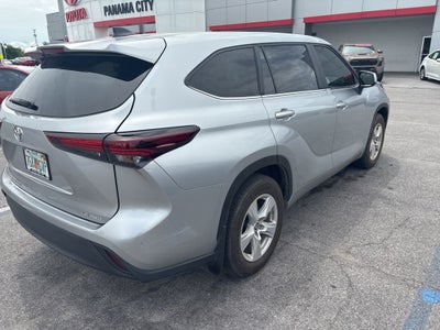 2024 Toyota Highlander LE