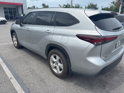 2024 Toyota Highlander LE