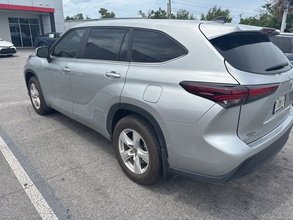 2024 Toyota Highlander LE