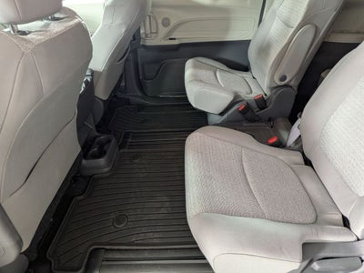 2021 Toyota SIENNA LE LE 8 Passenger