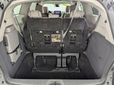 2021 Toyota SIENNA LE LE 8 Passenger