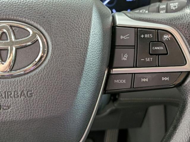 2021 Toyota SIENNA LE LE 8 Passenger