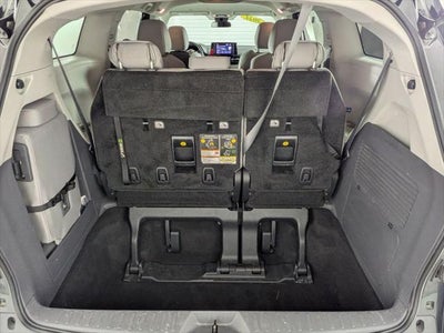 2021 Toyota SIENNA LE LE 8 Passenger