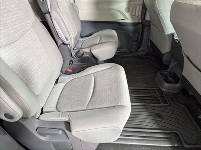 2021 Toyota SIENNA LE LE 8 Passenger