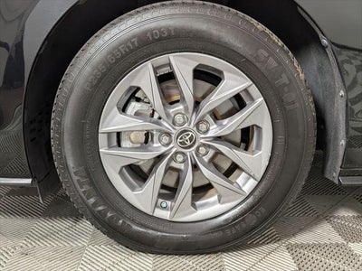 2021 Toyota SIENNA LE LE 8 Passenger