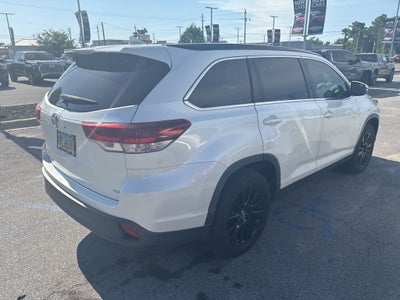 2019 Toyota Highlander SE