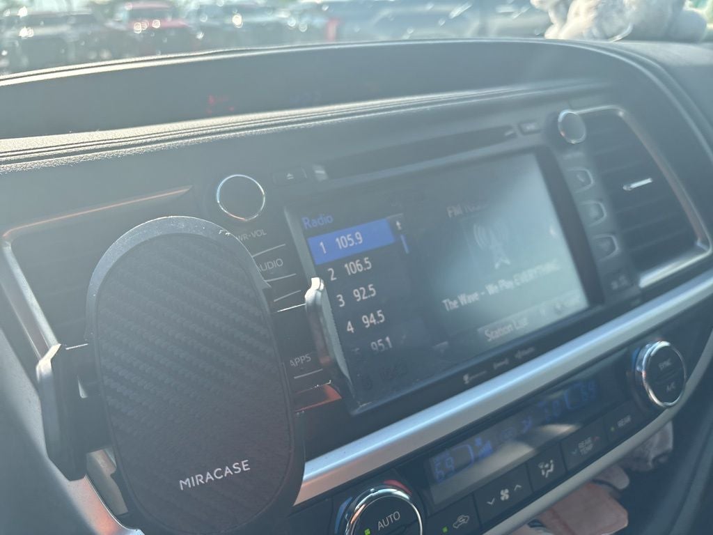 2019 Toyota Highlander SE