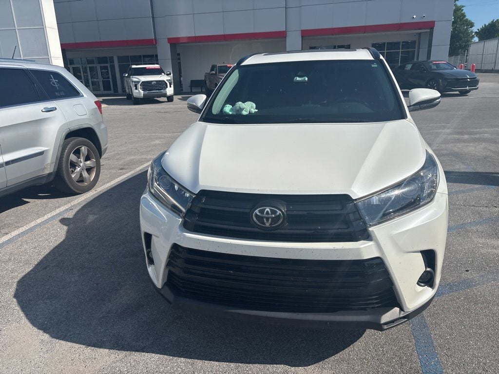 2019 Toyota Highlander SE