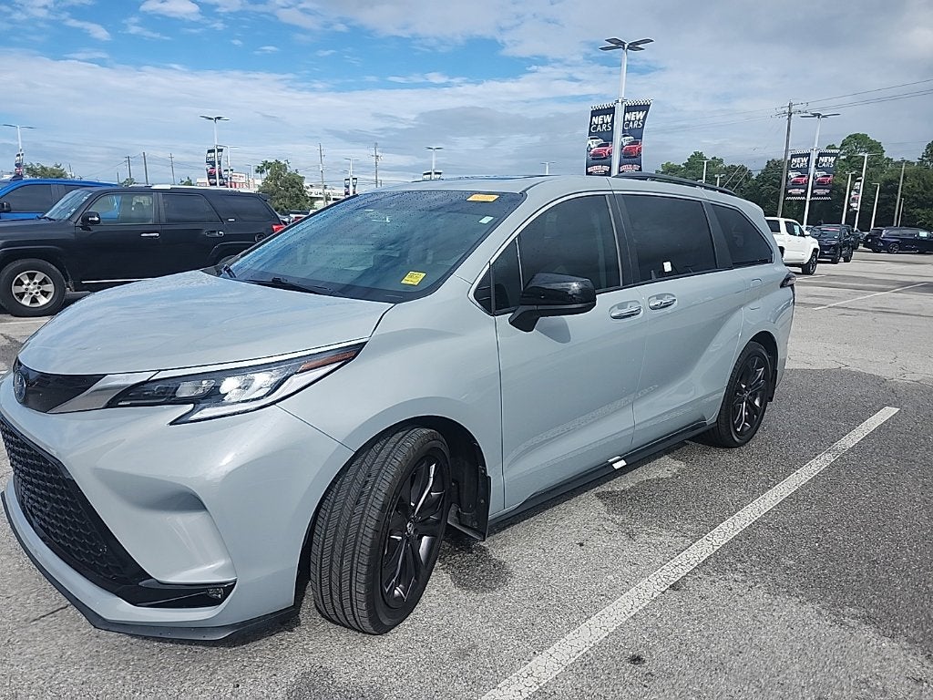 2024 Toyota Sienna XSE 7 Passenger