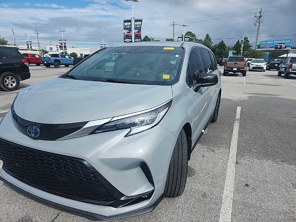 2024 Toyota Sienna XSE 7 Passenger
