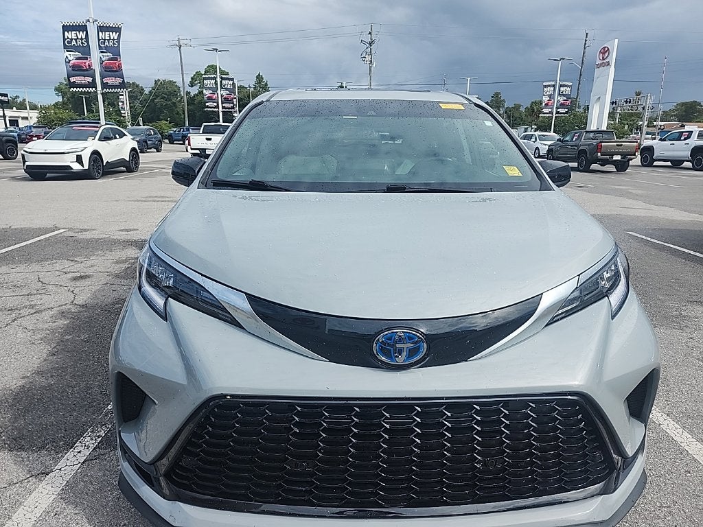 2024 Toyota Sienna XSE 7 Passenger