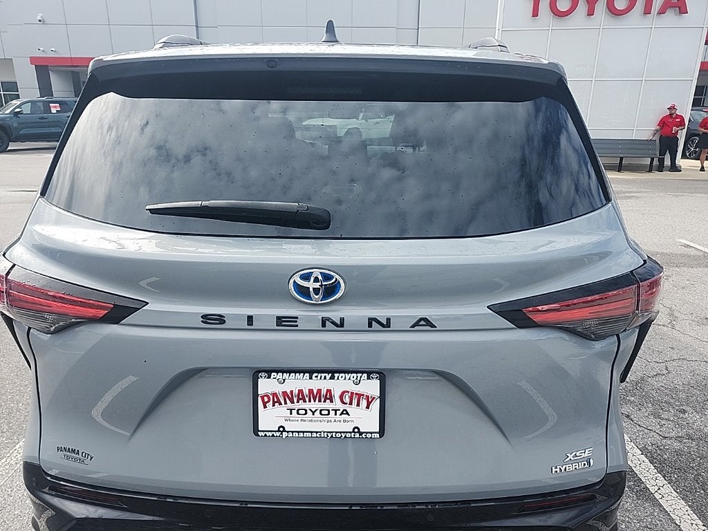 2024 Toyota Sienna XSE 7 Passenger
