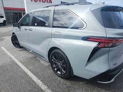 2024 Toyota Sienna XSE 7 Passenger