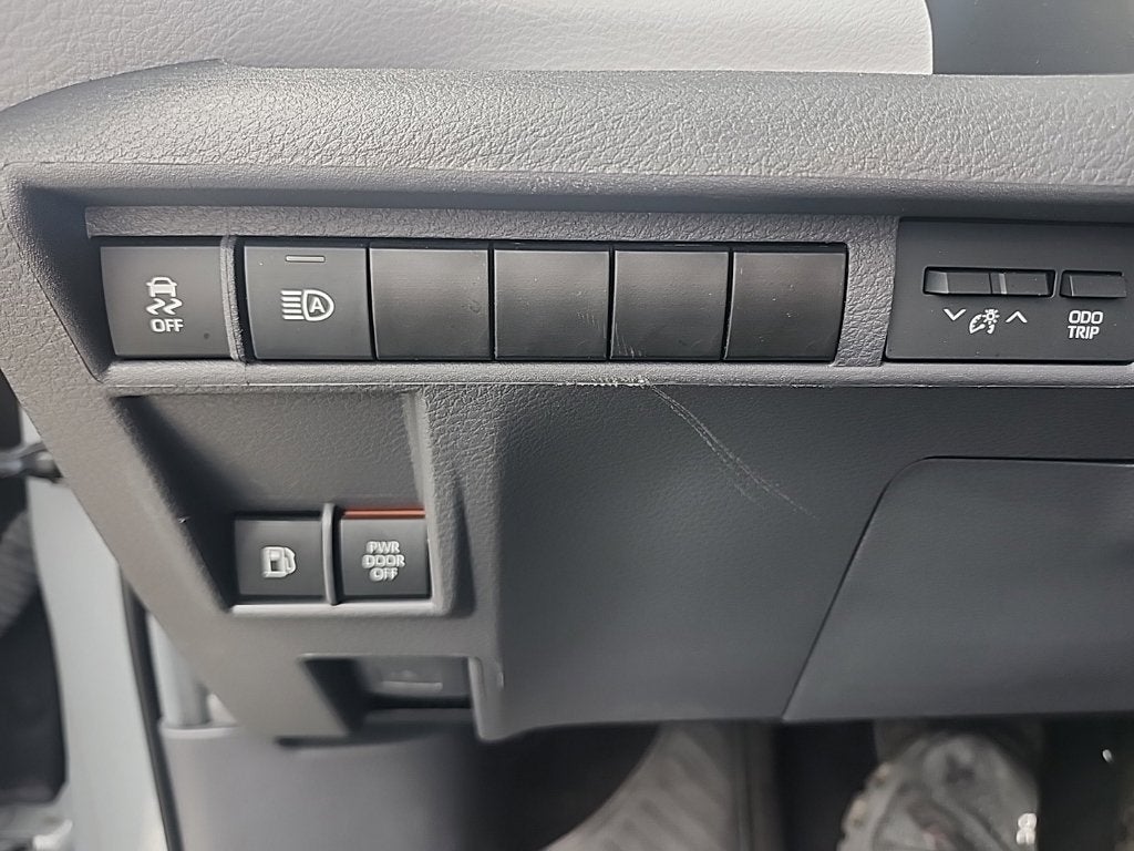 2024 Toyota Sienna XSE 7 Passenger