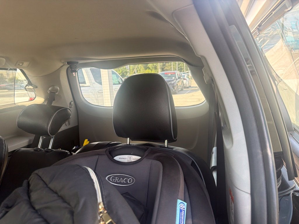 2019 Toyota Sienna SE 8 Passenger