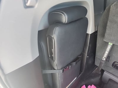 2017 Toyota Sienna SE Premium 8 Passenger
