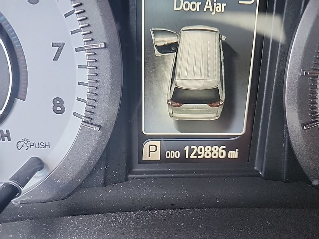 2017 Toyota Sienna SE Premium 8 Passenger