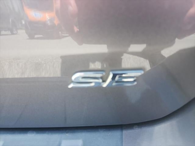 2017 Toyota Sienna SE Premium 8 Passenger