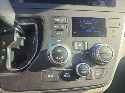2015 Toyota Sienna XLE