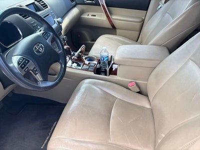 2011 Toyota HIGHLANDER LTD Limited