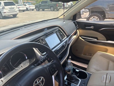 2014 Toyota HIGHLANDER Limited