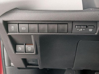 2025 Toyota Sienna XLE 8 Passenger