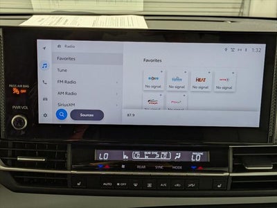 2025 Toyota Sienna XLE 8 Passenger