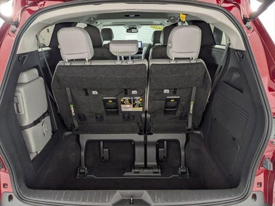 2025 Toyota Sienna XLE 8 Passenger