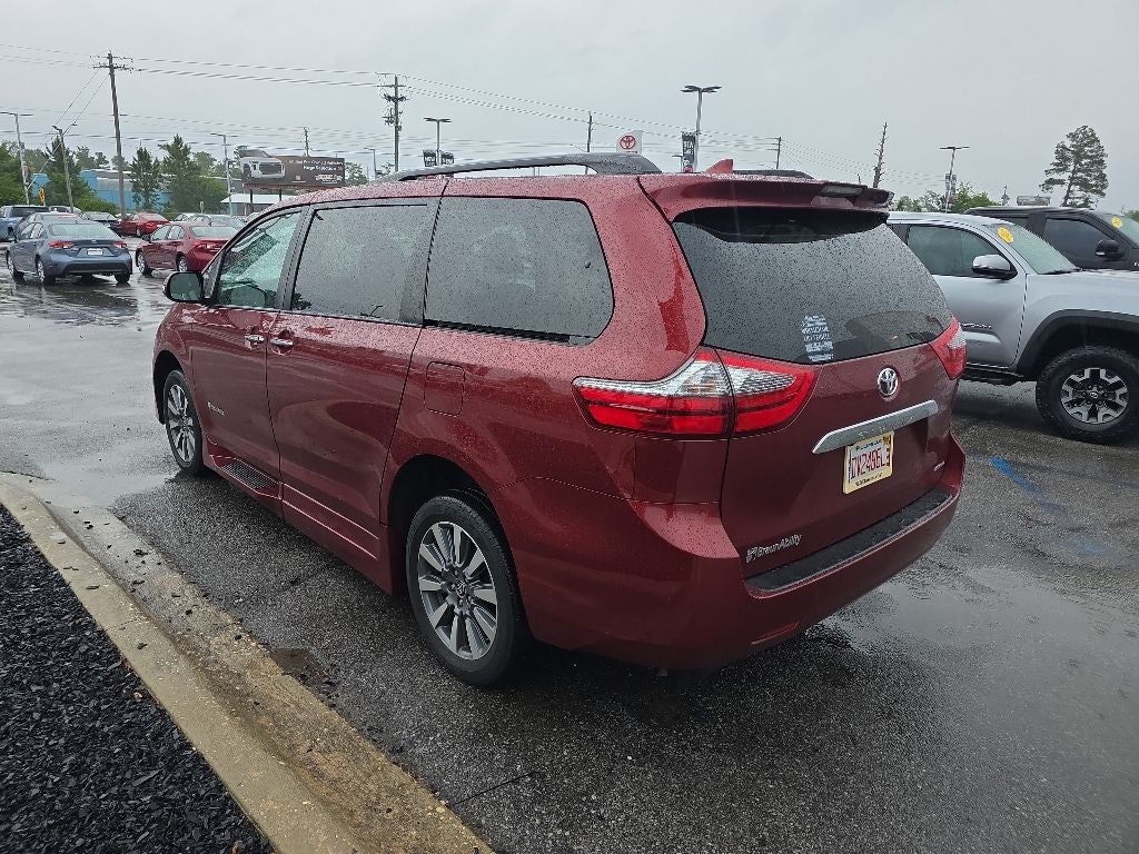 2020 Toyota Sienna Limited Premium BraunAbility 7 Passenger