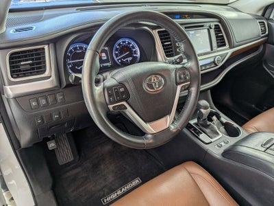 2017 Toyota Highlander Limited