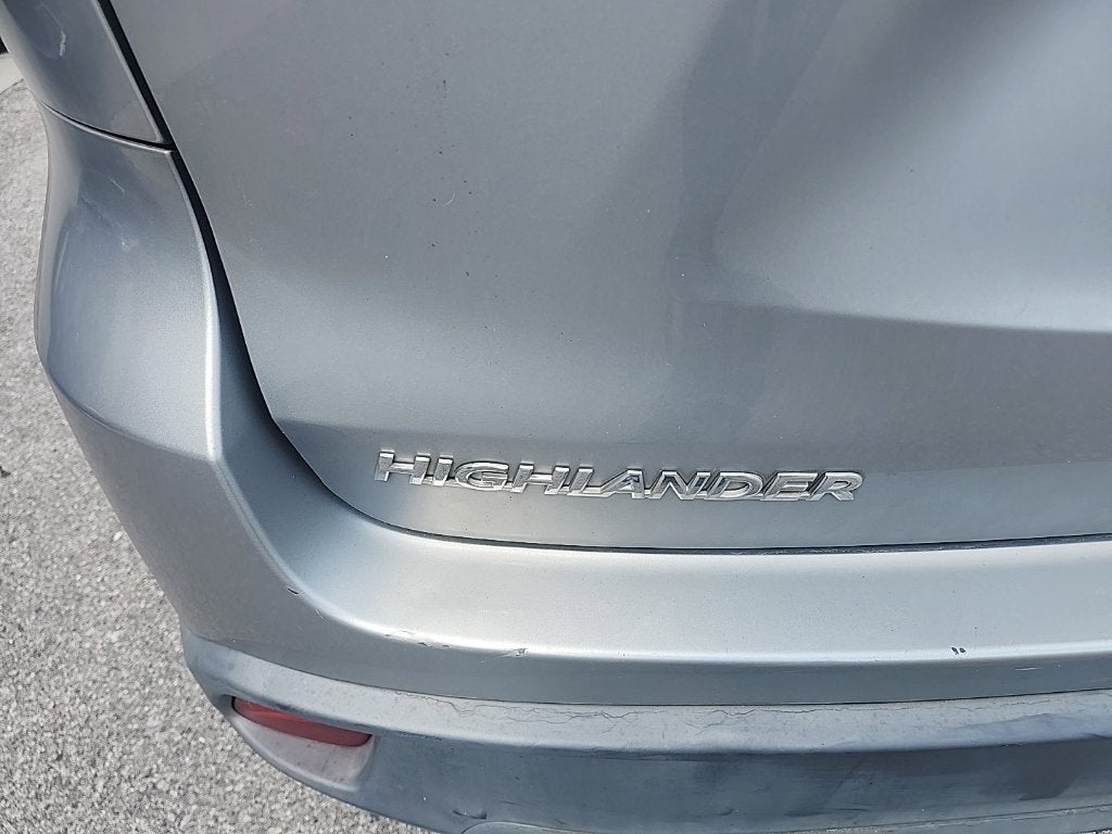 2015 Toyota HIGHLANDER LE