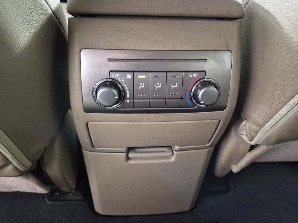 2012 Toyota HIGHLANDER Base