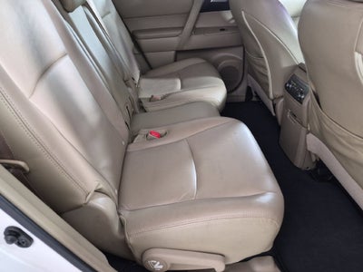 2012 Toyota HIGHLANDER Base