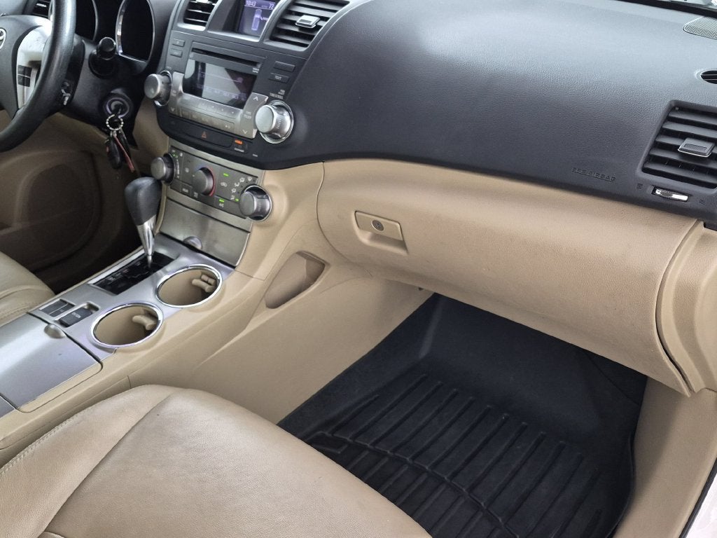 2012 Toyota HIGHLANDER Base