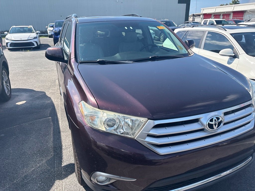 2011 Toyota Highlander SE